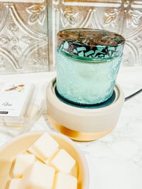 Image 4 of Ceramic Candle & Wax Melt Warmer