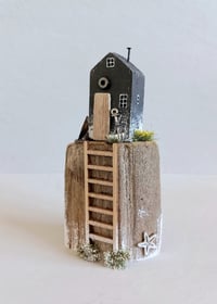 Image 5 of Clifftop Cabin 