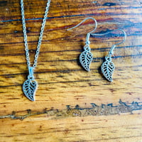 Image 3 of Set of 5 leaf silver plated necklaces