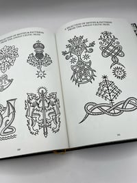 Image 5 of Patterns & Motifs From The Anglo Celtic Isles by Treubhan