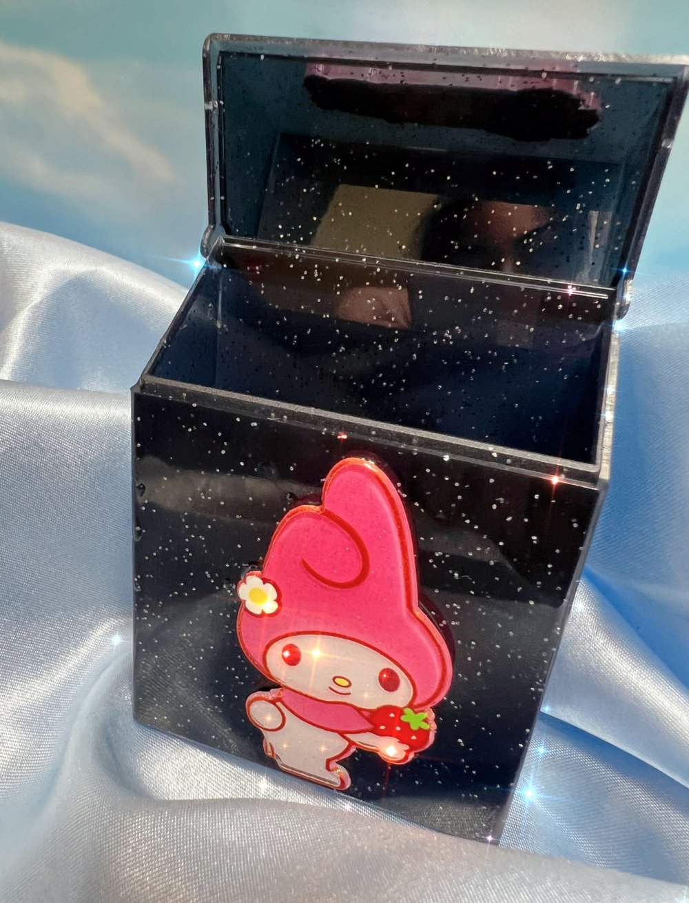 My melody 🖤 sparkle to go case 💕