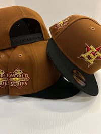 Image 1 of New Era 9Fifty Snapback Beer Pack