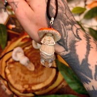 Image 4 of Wisiory - Muchomor z kryształem górskim