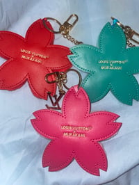 Image 2 of LV flower keychain