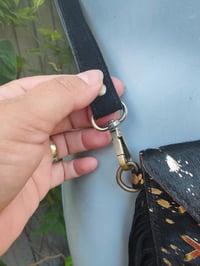 Image 5 of Yellowstone mobile bag - Black  Jade charm