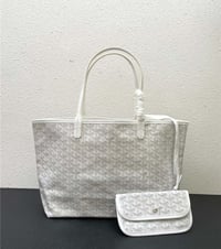 Image 5 of G Tote