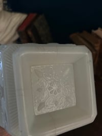 Image 10 of Boîte en opaline, décor de chimères et feuilles d’acanthes, 1950