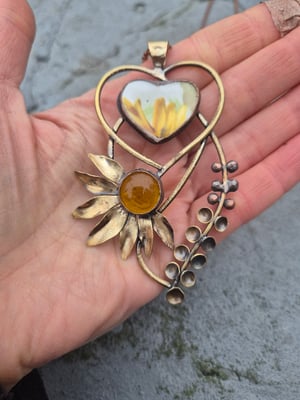 Yellow flowers pendant 