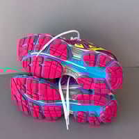 Image 5 of size us7.5 uk5.5 eu39 cm24.5