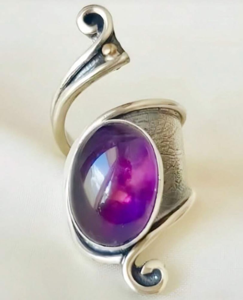 Image of “Vintage Rhinestone Ring”
