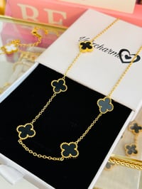 Image 4 of Clover necklace 