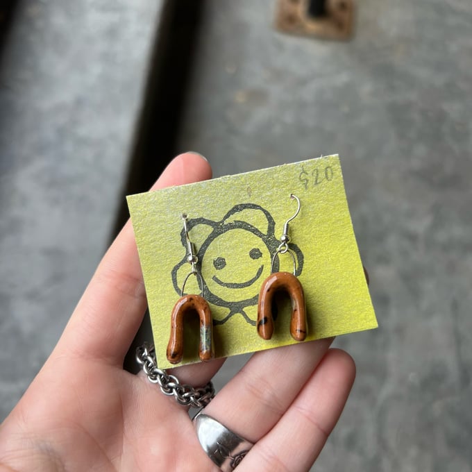 Image of mini arch earrings