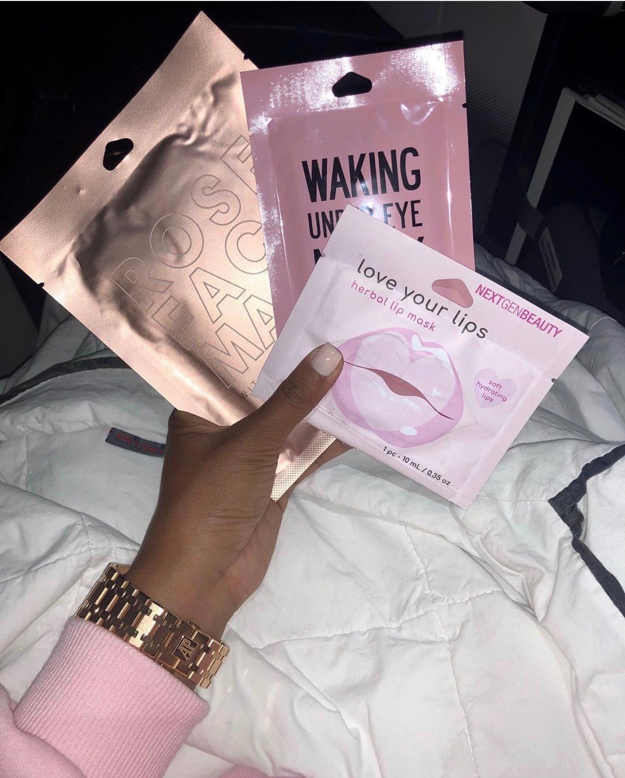 Image of H&M BABY PINK JOGGER SHORT SET (SMALL)