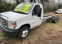 Image 4 of 2011 Ford E450 Cab and Chassis