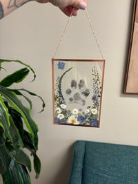 Image 4 of Pressed Flower Memorial (One Paw or Nose)