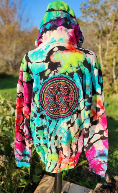 Image of Wild style shipibo Hoodie size Med