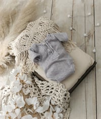 Image 1 of Newborn boys bodysuit Patrick - grey | photo props