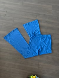 blue flare leggings (sz medium) 