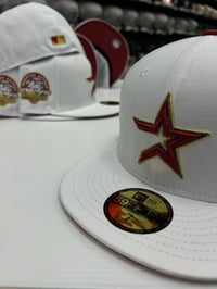 Image 3 of New Era 59Fifty Optic White/ Burgundy “Po’d Up”