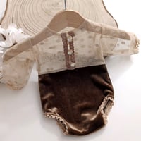 Image 1 of Newborn girls bodysuit | Fiorenza | brown