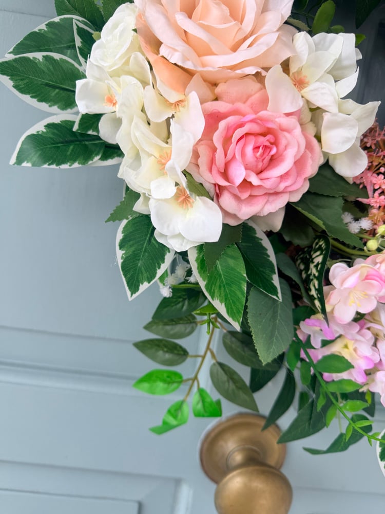 Image of 30cm Wreath - Pink roses 