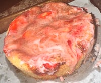 strawberry honeybun cookie