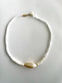 Image 2 of Cream deluxe necklace 