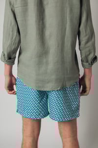 Image 3 of Traje de baño verde de delfines
