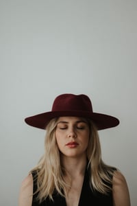 Image 2 of Bianca Fedora Hat / Burgundy