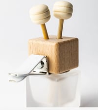 Image 2 of Frosted Wooden Car Diffuser With Diffuser Sticks  - 5ml ☆ 