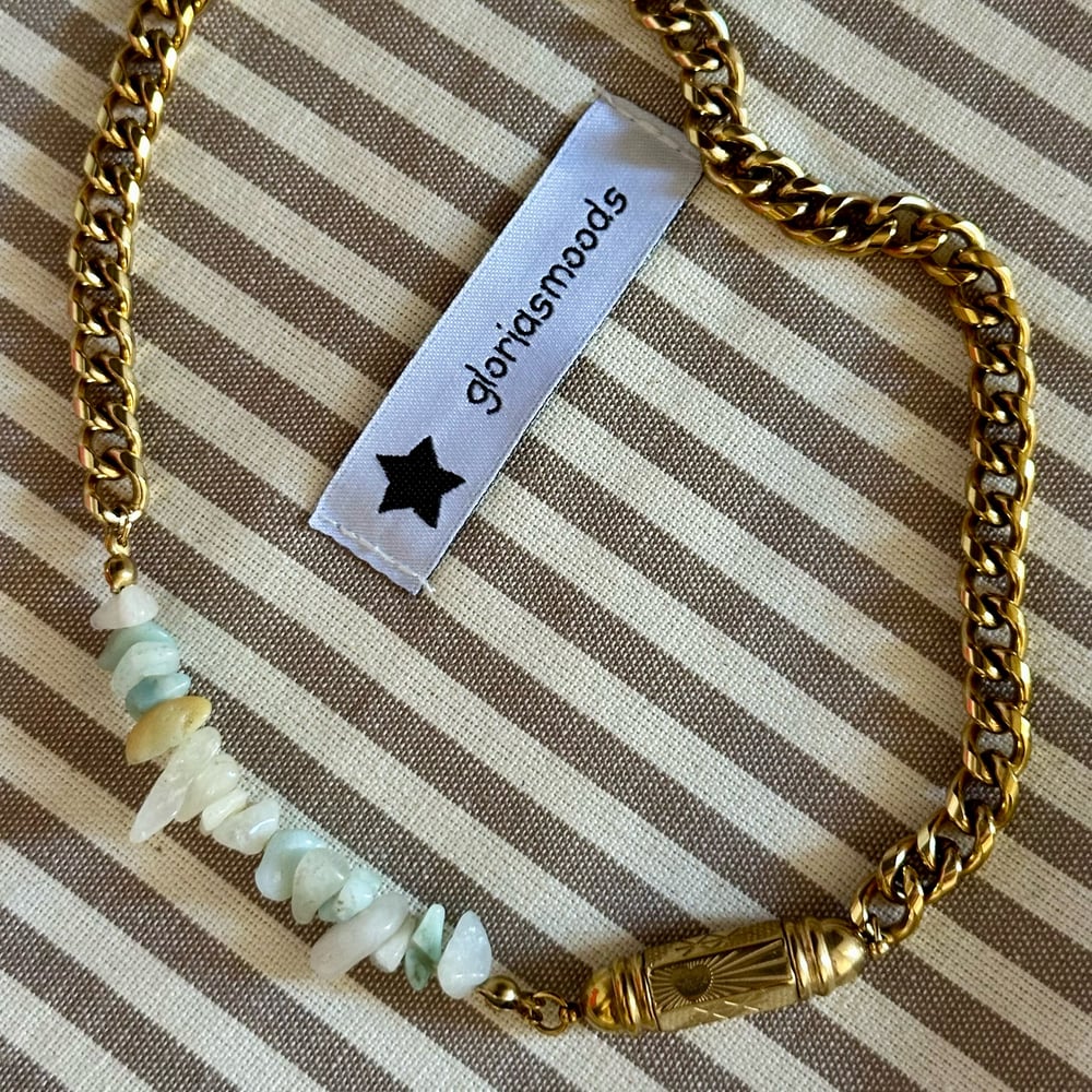 Image of COLLANA CATENA ORO E CHIPS CORALLO 