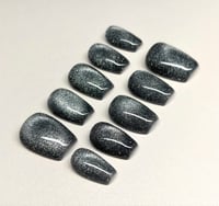 Image 1 of Mercury Foundation Silver Press-On Nails