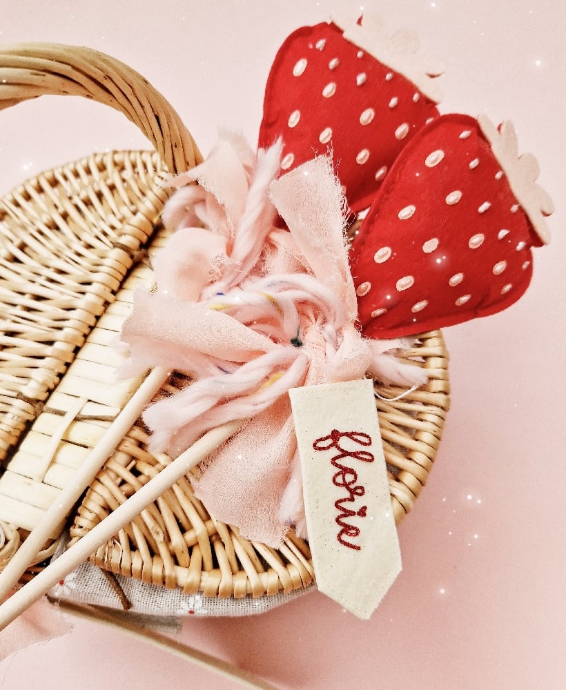 Image of Strawberry Wand.