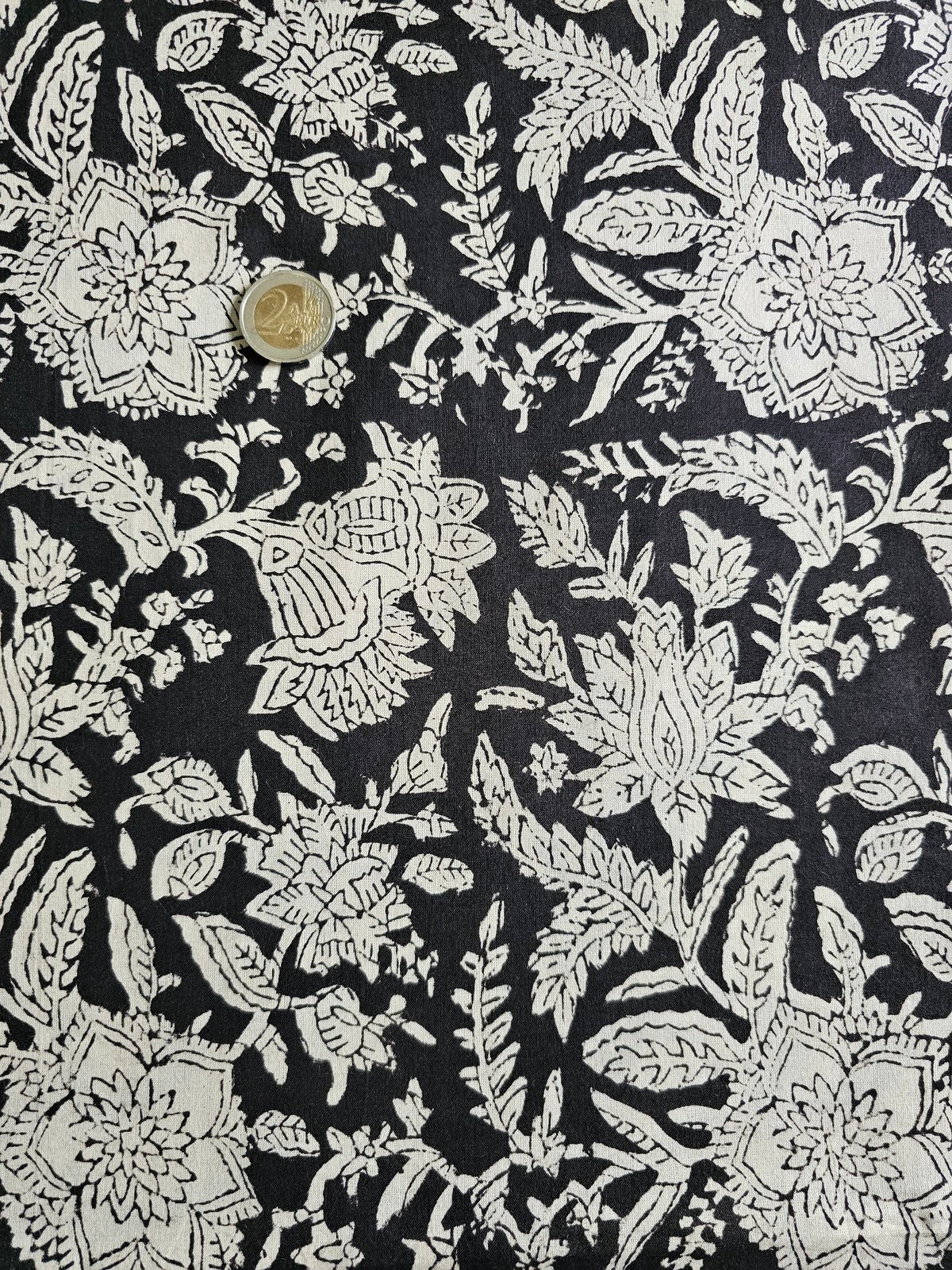 Image of Namaste fabric noir grandes fleurs 