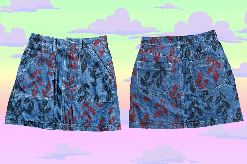 Image of READY TO SHIP split color leafy print skirts- size 4 or 18