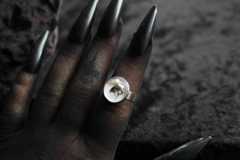 Dead Good naturally deceased Fly ring