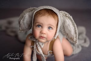 Image of Gray Textured Bunny Set 