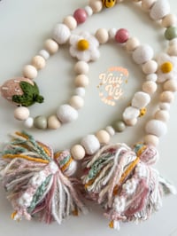 Image 2 of RTS OAK Buzz & Blooms Garland #5
