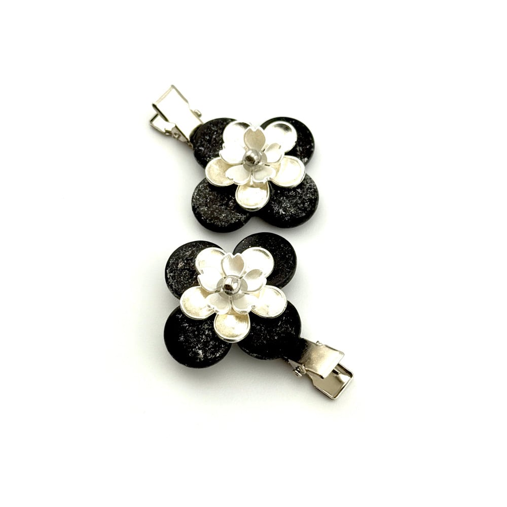 Image of Throwing Stones Clips