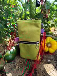 Image 4 of Bolsito broche para el móvil HUERTA negro