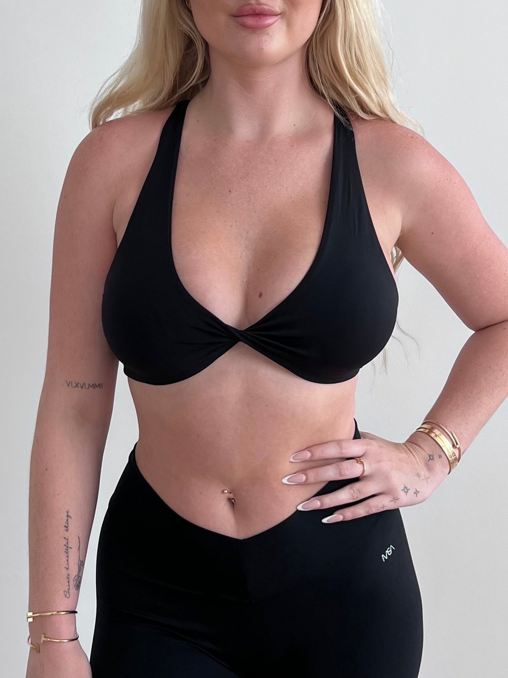 Bombshell Twist Sports Bra