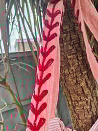 Image 3 of Wanderlust - Velvet oversized tote bag light pink