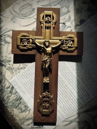 Image 2 of Crucifix Art Déco en bois et laiton, 1920