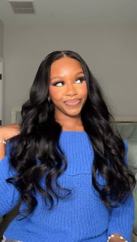 Image 2 of 13x4 Invisible Lace Frontal BodyWave Black Wig