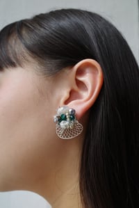 Image 1 of Carnation (emerald)