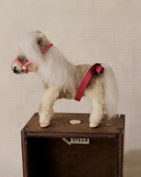 Image 3 of pipe cleaner Bella the Shetland pony