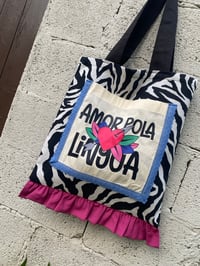 Image 5 of Bolsiña feita a man. AMOR POLA LINGUA cebra. Deseño exclusivo!
