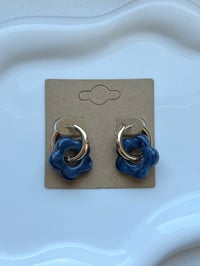 Image 1 of 18k Dark Blue Resin Flower Huggies