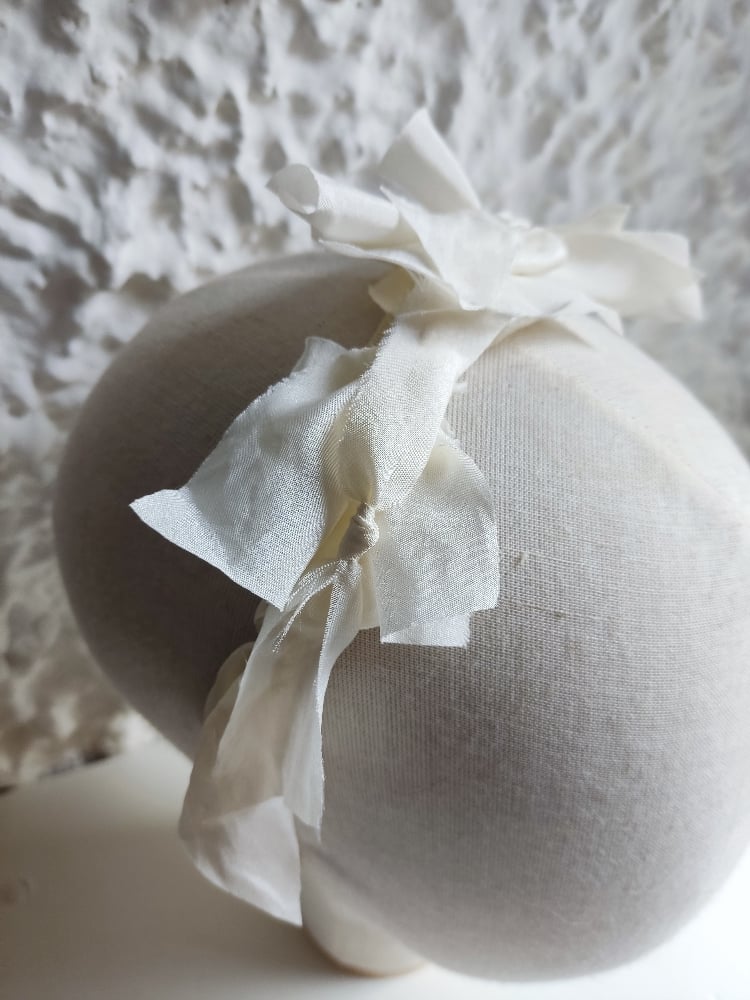 Image of Cerchietto romantico fiocchi avorio 