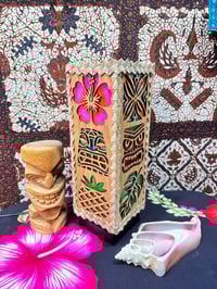 Image 2 of Island Vibes Tiki Lamp
